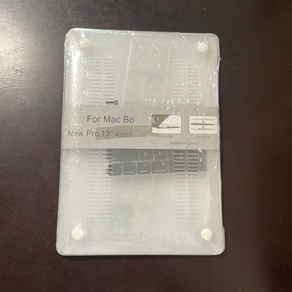 MacBook New Pro 13” purple geometric shell - Picture 2 of 3